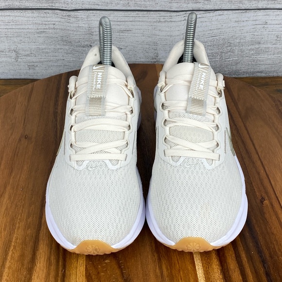 Nike Downshifter 13 Light Bone Neutral Olive Running Shoe FD6476-010 Womens Sz 5 - Picture 7 of 11